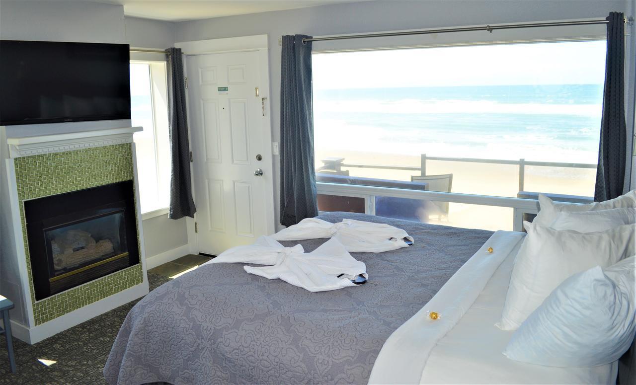 Beachfront Manor Hotel Линкън Сити Екстериор снимка